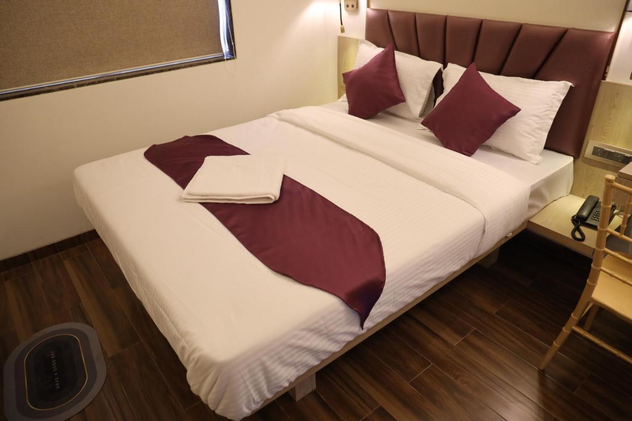Hotel Vishal Hall Bombay Esterno foto