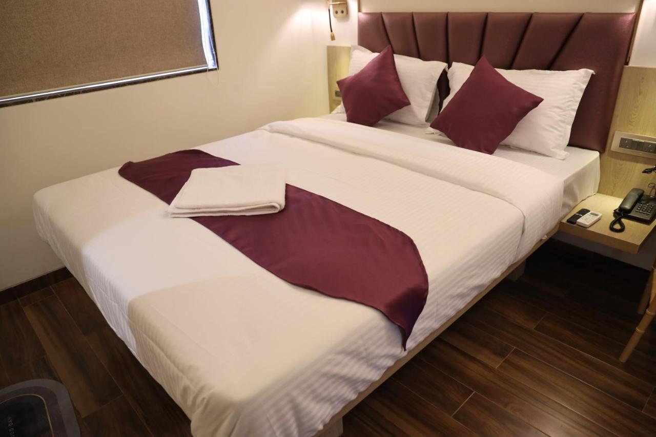 Hotel Vishal Hall Bombay Esterno foto