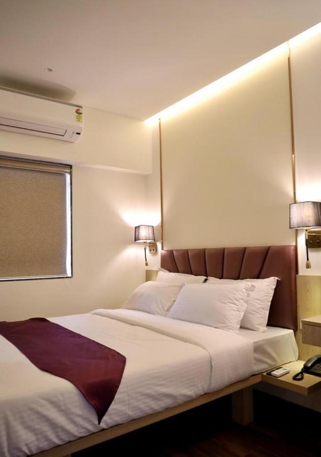 Hotel Vishal Hall Bombay Esterno foto